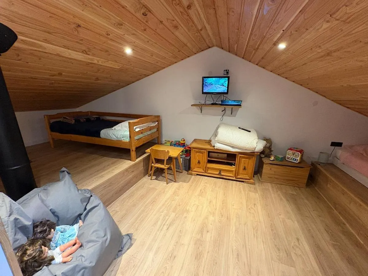 Σαλέ Le Refuge D'Yzeron, Gite Autonome En Pleine Foret Pour 8 Personnes Γαλλία
