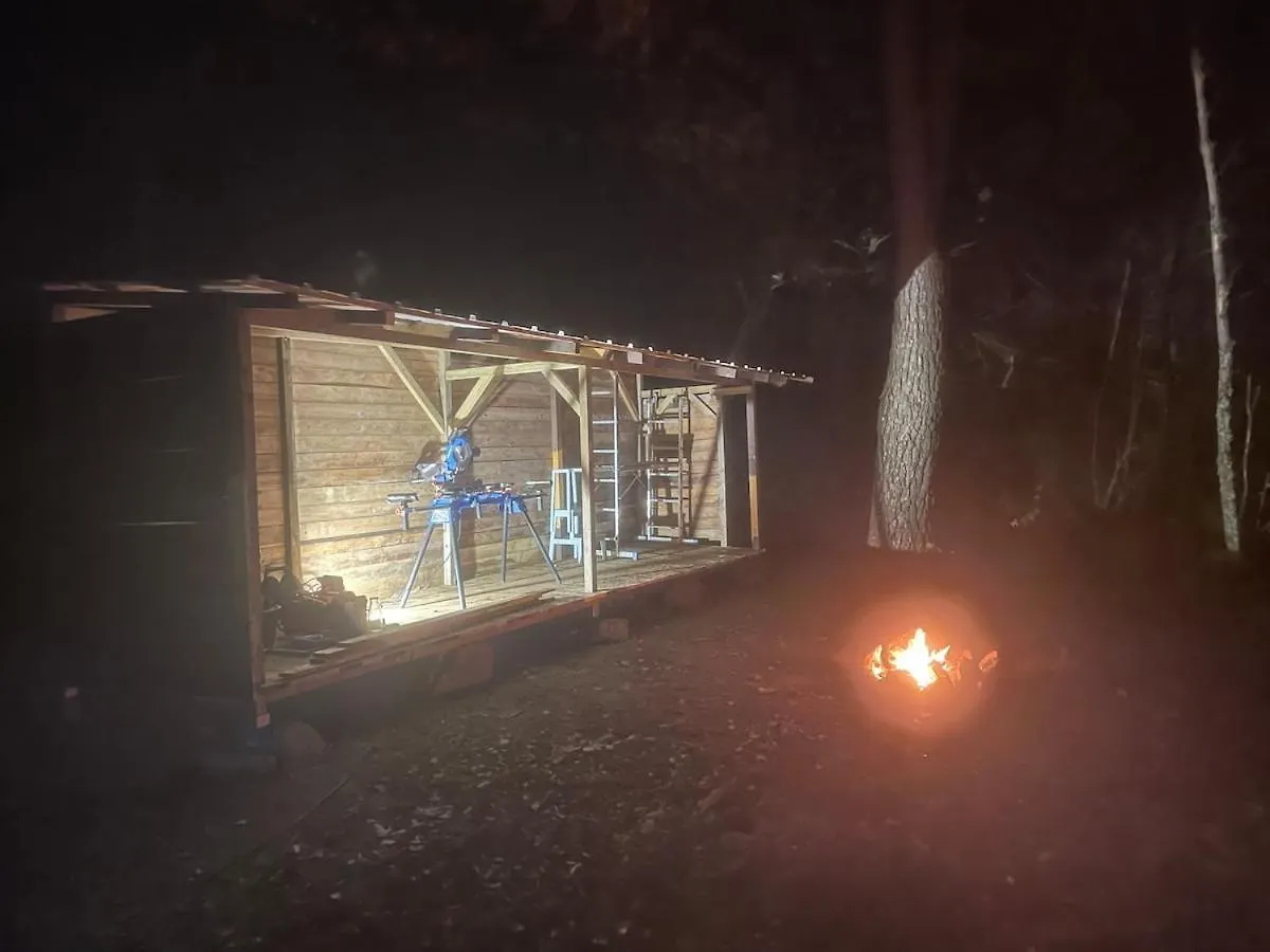 Σαλέ Le Refuge D'Yzeron, Gite Autonome En Pleine Foret Pour 8 Personnes
